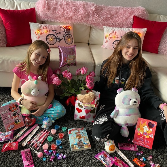 Meet your Posher, Hope - Picture 3 of 8